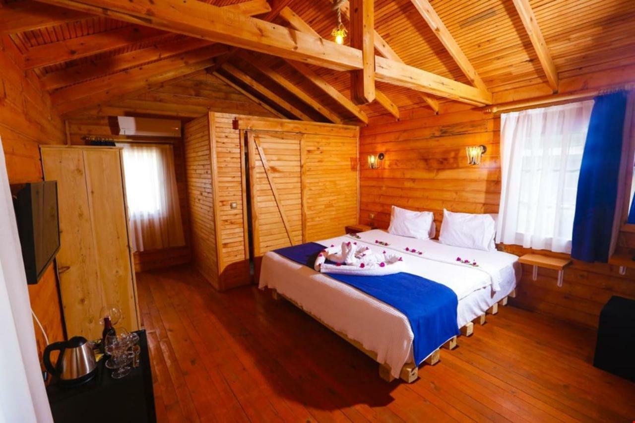 Green Pine Beach & Bungallows Hisaronu Bagian luar foto